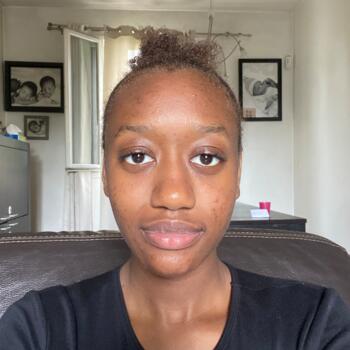 Babysitter in Taverny: Maïmouna