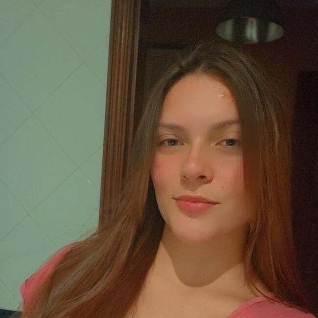 Babysitter in Faro: Laura