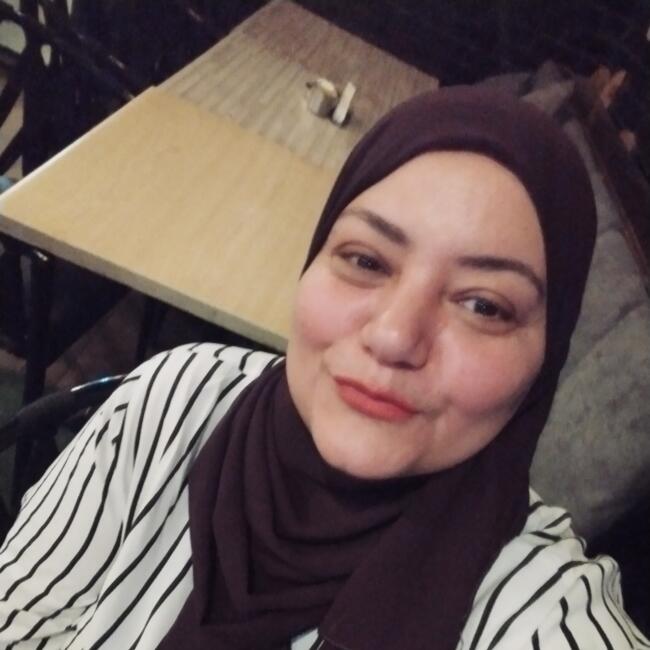 Babysitter in Cairo: Lamyaa