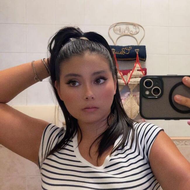 Babysitter a Milano: Belen