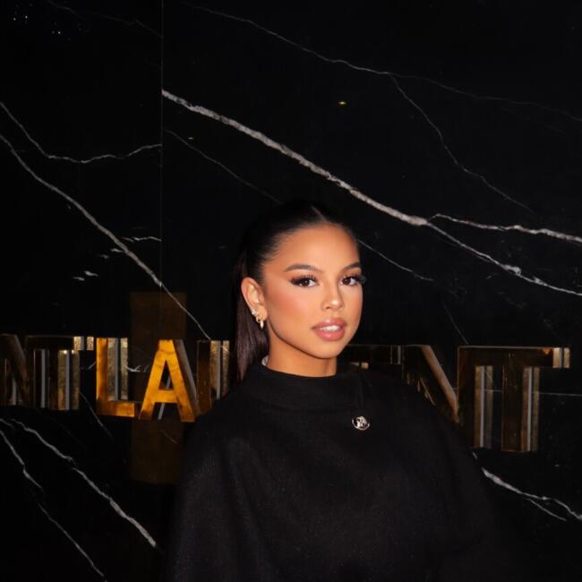 Babysitter in Vallauris: Stacy