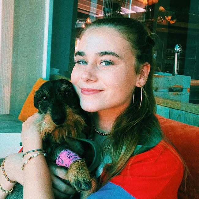 Baby-sitter in Anvers: Amélie