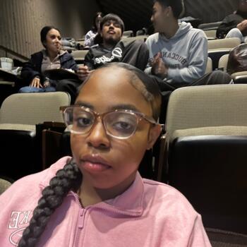 Babysitter in Long Beach: Tierra