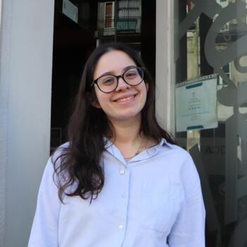 Babysitter em Porto: Maria