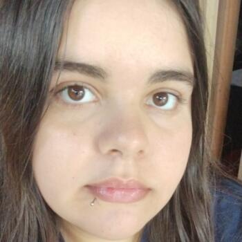 Babysitter São Leopoldo: Nicole