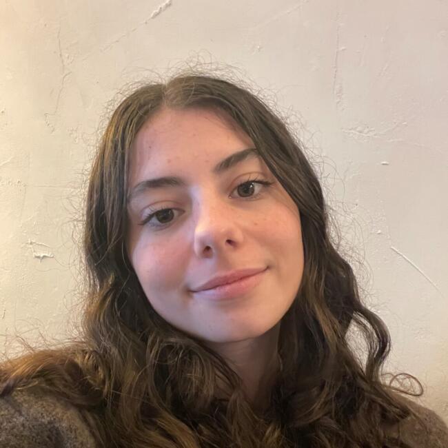 Babysitter in Bayonne: Margot