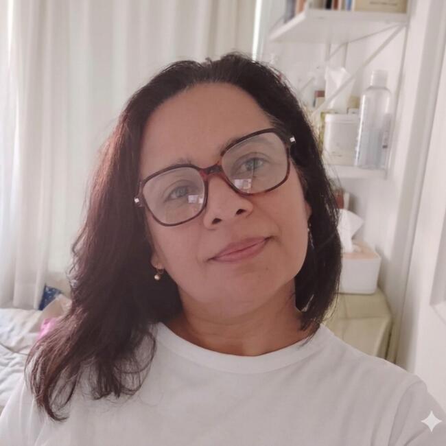Babysitter in Lissabon: Silvania de S. Mendes