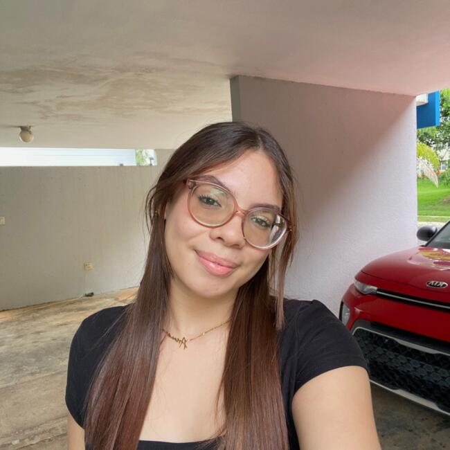 Niñera en Dorado: Ariana