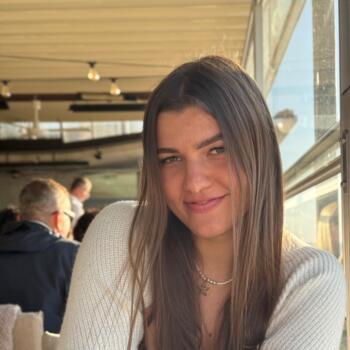 Aukle pilsētā Ragaciems: Agnese