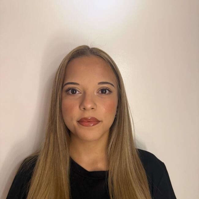 Baby-sitter in Berne: Delya