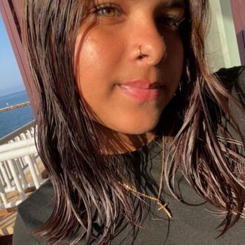 Babysitter in Basel: Dhaivaa