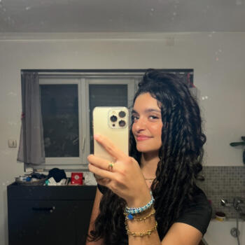 Babysitter Agen: Clémentine