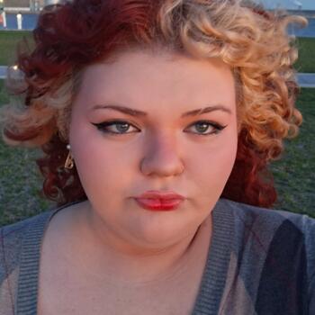 Babysitter in Oswego (New York): Kylee