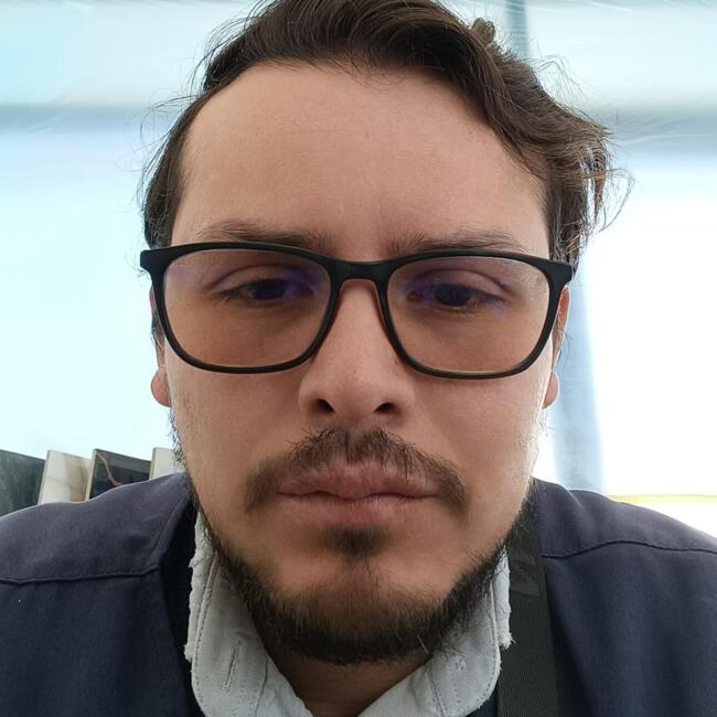 Trabajo para niñera en Quito: MAURICIO