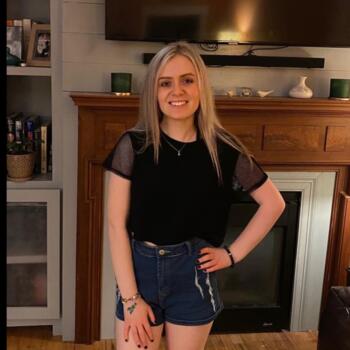 Babysitter in Magherafelt: Bethan