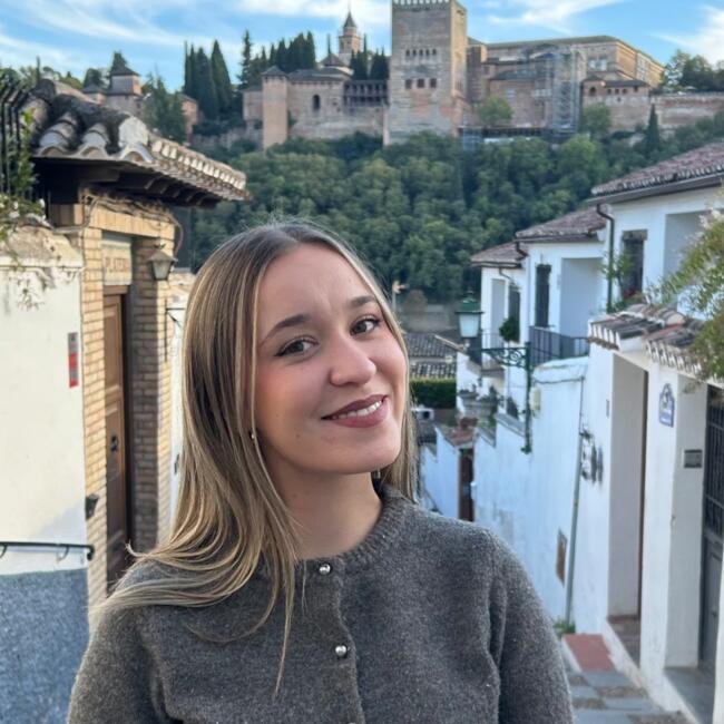 Nanny in Granada: Ainara Castilla