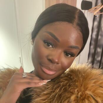 Babysitter in Montreuil: Mozane