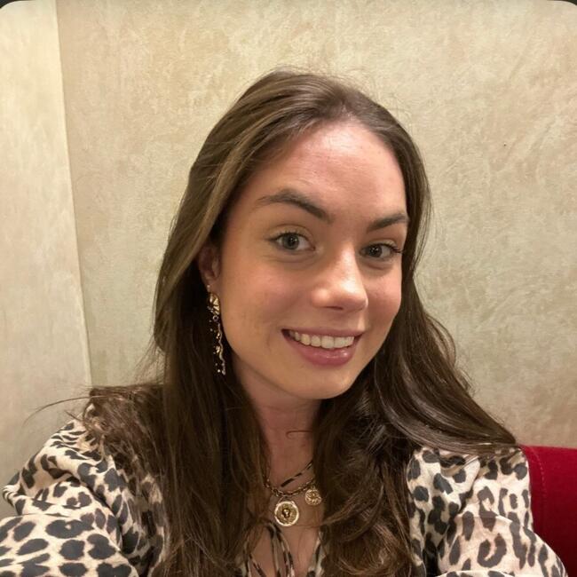 Babysitter in Angers: Faustine