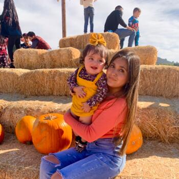 Babysitter San Fernando Valley: Zitlaly