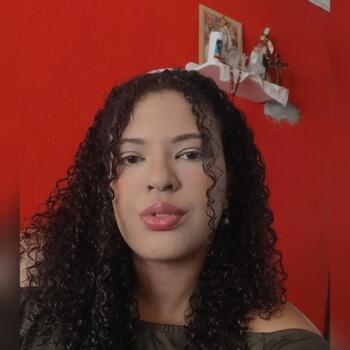 Emprego de babá em Brasília: emprego de babá Gabriela