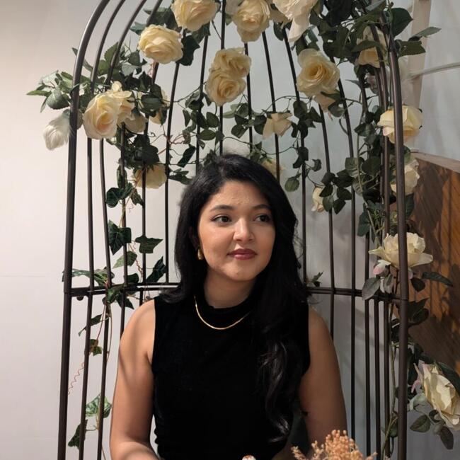 Babysitter in Paris: Aya