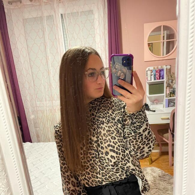 Babysitter in Le Mans: Jade