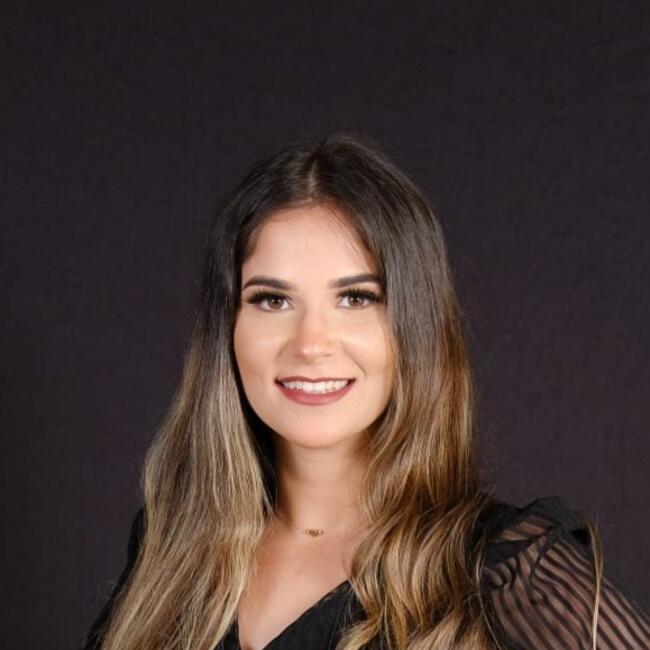 Babá em Agrestina: VIVIAN FERNANDA