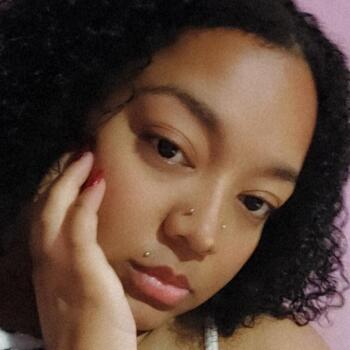 Babysitter Curitiba: Monalisa