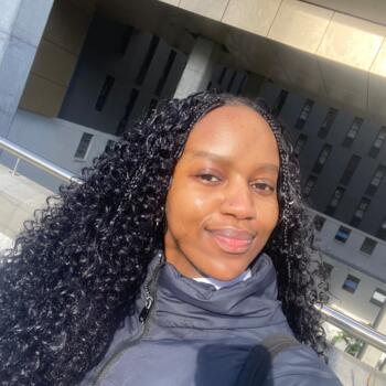 Babysitter in Cape Town: Zukiswa