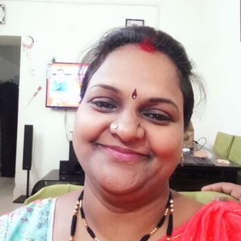 बेबीसिटर पुणे: Varsha Prajapati