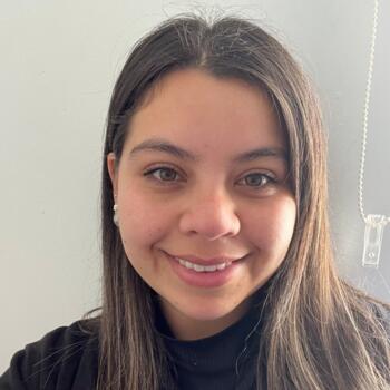 Babysitter in Los Ángeles: Valentina Elizabeth