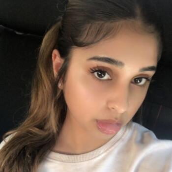 Babysitter in Keighley: Eshal