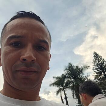 Babysitting job in Tunja: babysitting job Carlos andres