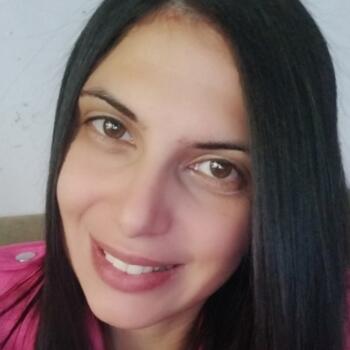 Babá em Suzano: Samara