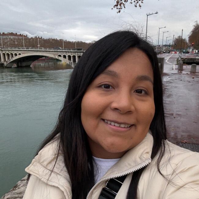 Babysitter in Roanne: Luciana