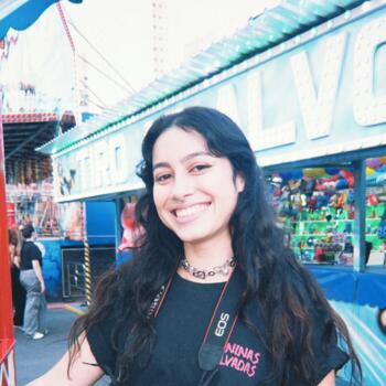 Babysitter in São Paulo: Larissa