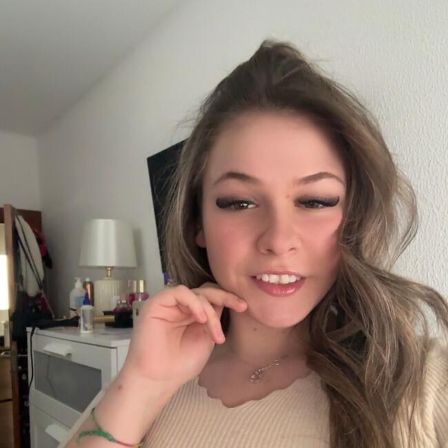 Babysitter in Porto: Luana