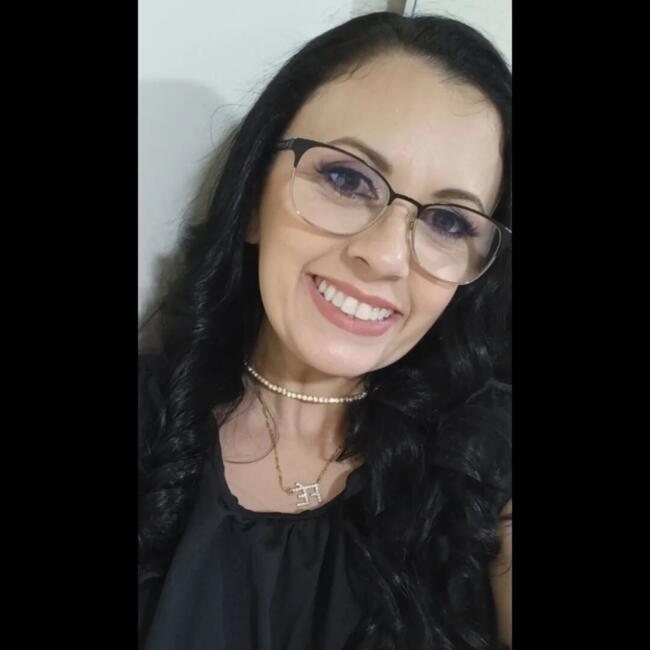 Emprego de babá em Criciúma: Lisiana