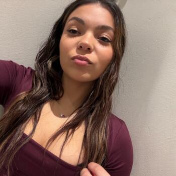 Babysitter in Almada: Emilly Cristina