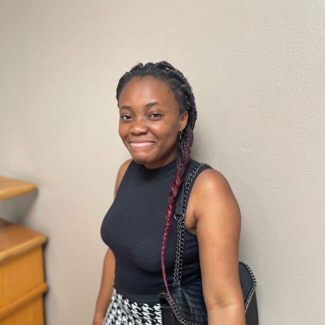 Babysitter in Marseille: Mary