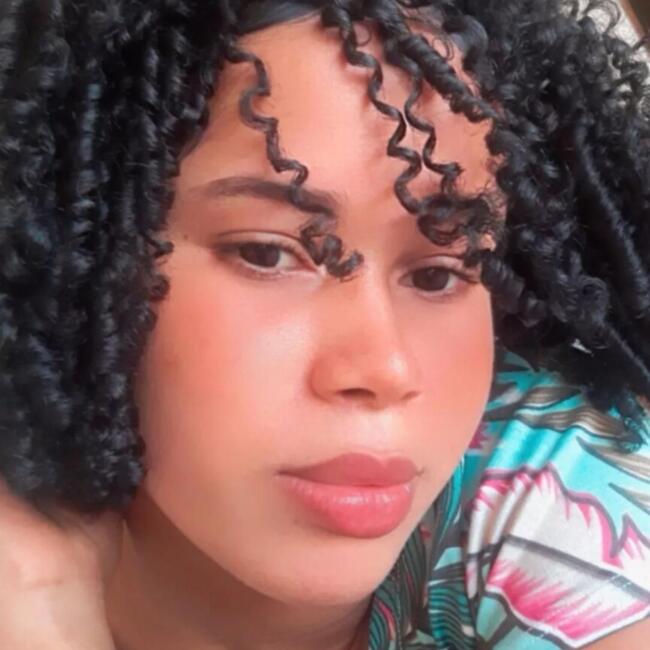 Babysitter in Salvador: Verônica