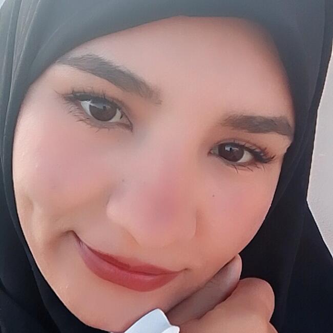 Babysitter in Alger: Ikram