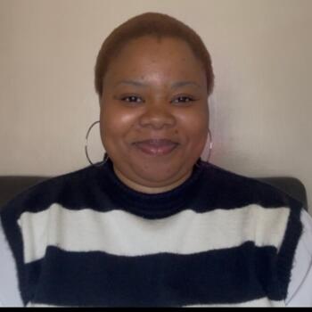 Babysitter in Cape Town: Getrude Isheanesu Nyangumbe