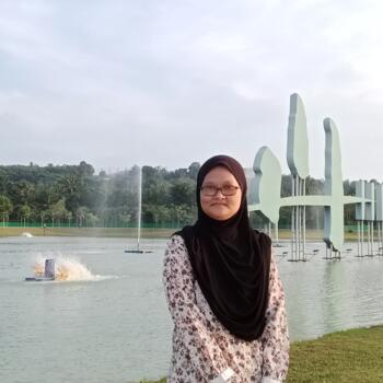 Pengasuh di Simpang Empat (Pulau Pinang): Juliana