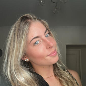 Babysitter in Toulouse: Amelia