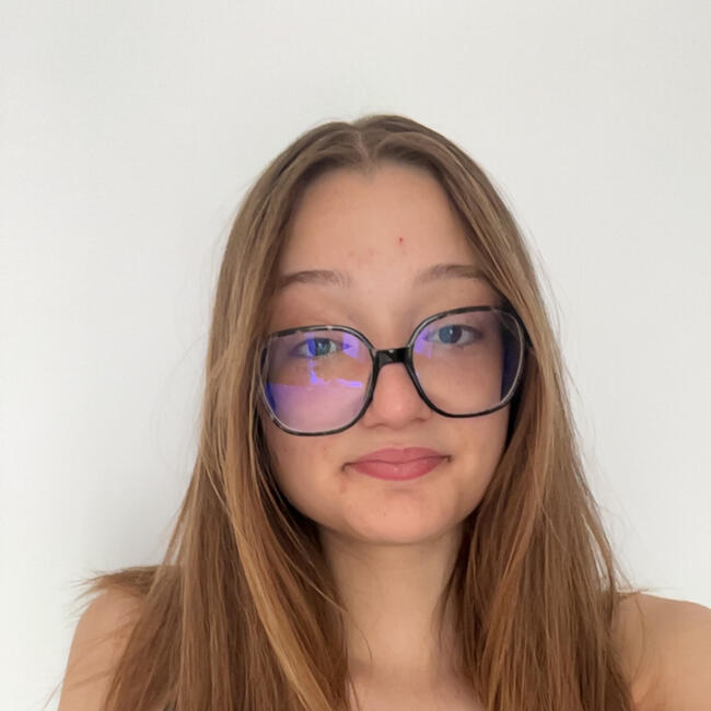 Babysitter in Calais: Léa