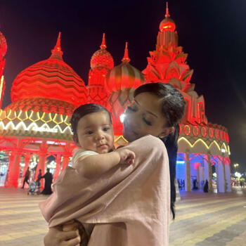 Babysitter in London: Naftahal