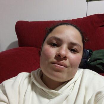 Babysitter in Murillo de Río Leza: Laura valeria