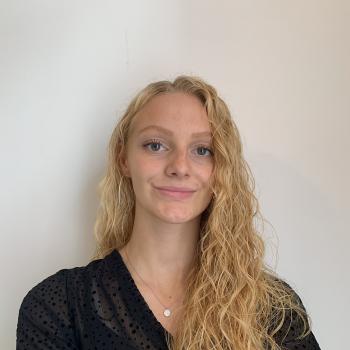 Babysitter in Ailly-sur-Somme: Emma