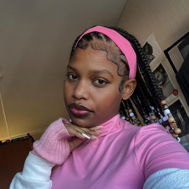 Babysitter in Niort: Ketie